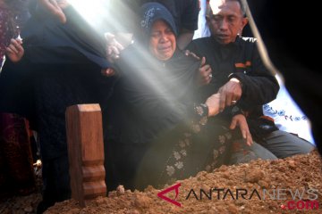Pemakaman korban meninggal gempa Lombok