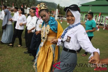 BUMN Hadir - SMN Belajar Tarian Suku Tolaki