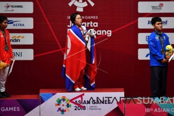 EMAS ANGKAT BESI PUTRI 48KG