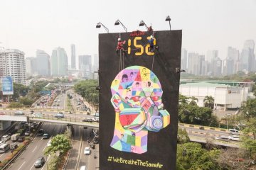 Greenpeace aksi pasang peringatan kualitas udara Jakarta