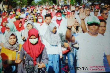 Ribuan warga Biak Papua jalan sehat 1 Muharam