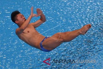 LONCAT INDAH PENYISIHAN 1 METER PUTRA