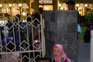 Warga Mengungsi Akibat Gempa Lombok