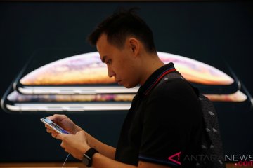 Hari ini, peluncuran iPhone di Jakarta sampai BasaBali Wikithon