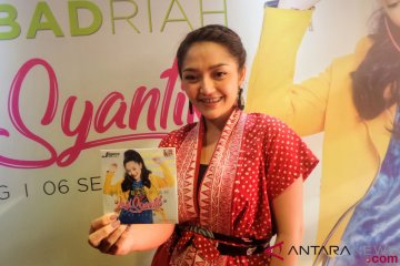Wujudkan impian, Siti Badriah rilis album "Lagi Syantik"
