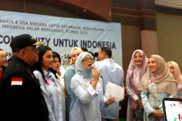 Emak-emak hadiri deklarasi relawan Sandi Uno Community