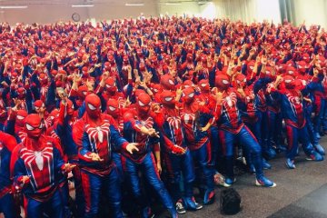 Komunitas ini belanja kostum Spider-Man jutaan rupiah