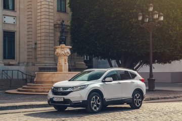 Debut Eropa Honda CR-V Hybrid di Paris Motor Show 2018