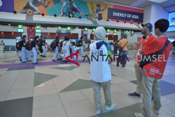 Relawan masih layani kepulangan atlet