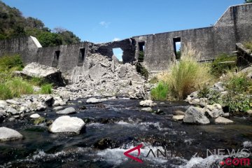 Bagian tengah Bendungan Belanting ambruk usai gempa