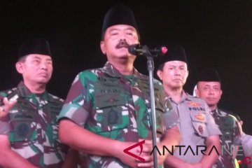 Panglima TNI pastikan penyelam cari kotak hitam Kamis