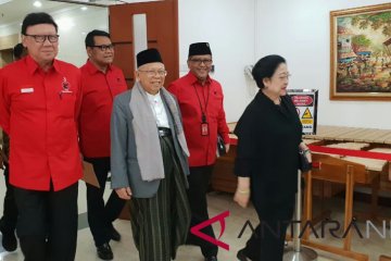 Ma'ruf Amin pamitan ke kiai sepuh di Jawa Timur terkait pengunduran diri dari Rais Aam PBNU