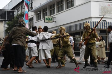 Perobekan Bendera Belanda