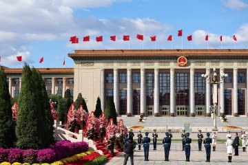 Presiden Xi pimpin peletakan karangan bunga di Tiananmen
