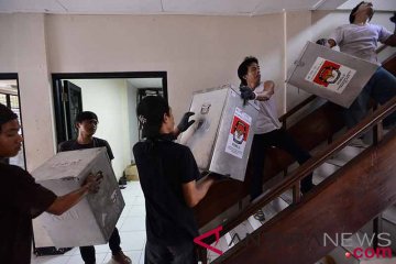 Bawaslu Jateng desak KPU serius distribusikan logistik pemilu 2019