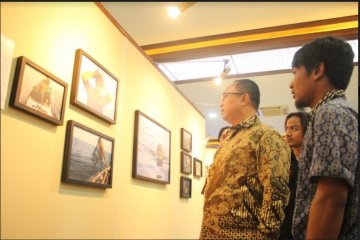 Pameran fotografi  "Aksata" ramai dikunjungi mahasiswa