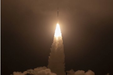 NASA luncurkan satelit pelacak perubahan es Bumi