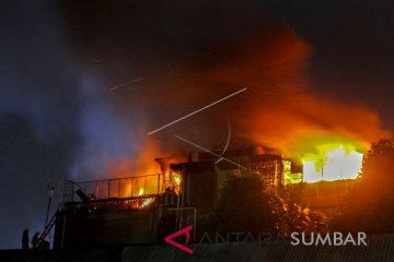 KEBAKARAN HOTEL DI PEKANBARU