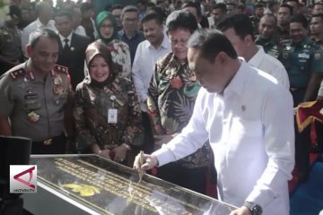 Menpan-RB resmikan Mal Pelayanan Publik  Batam