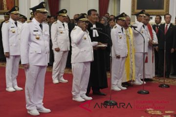 Pelantikan sembilan gubernur