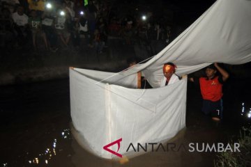 PROSESI PERTAMA TABUIK