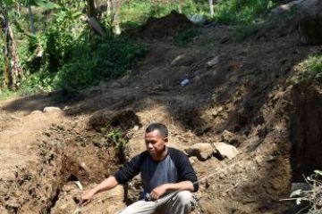 Penelitian struktur batuan candi Ngempon
