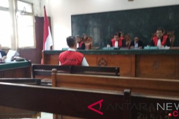 Jaksa tuntut pengusaha kertas Gunarko Papan 1,5 tahun terkait kasus narkoba