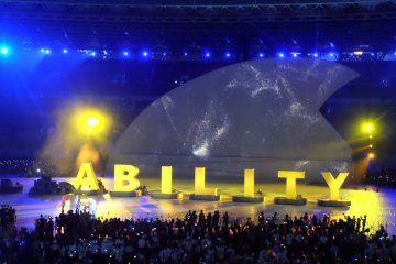 Breakdance dari penari disabilitas meriahkan Stadion GBK
