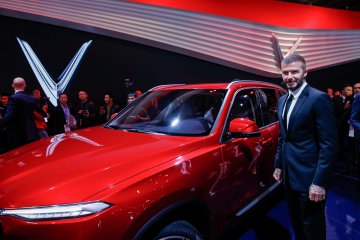 David Beckham promosikan mobil Vietnam VinFast di Paris Motor Show