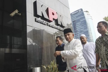 Amien Rais Sambangi KPK