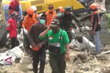 Evakuasi korban gempa-tsunami jadi prioritas