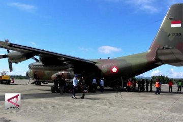 TNI AU kirim 5 ton bantuan warga Papua ke Sulteng