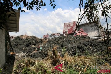 Tim SAR kembali evakuasi dua korban likuifaksi