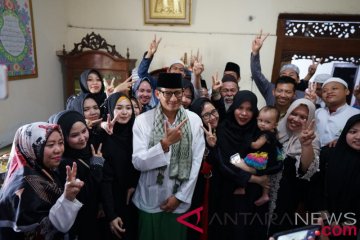 Tumbuhkan "santripreneur", Sandiaga Uno berkomitmen gerakkan ekonomi umat