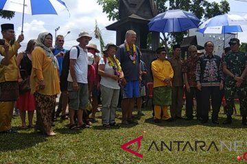 Tari Babukung memukau peserta sail to Indonesia