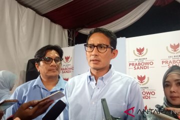 Sandiaga Uno menziarahi makam pendiri Alkhairaat