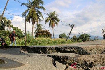 Jalan lasoso Sigi rusak parah pascagempa 5,2 SR