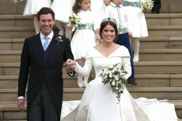 Putri Eugenie dan Jack Brooksbank kendarai mobil "James Bond" ke resepsi pernikahan