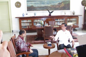 Presiden Jokowi terima Humas BNPB Sutopo