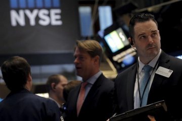 Wall Street menguat dipicu imbal hasil obligasi AS