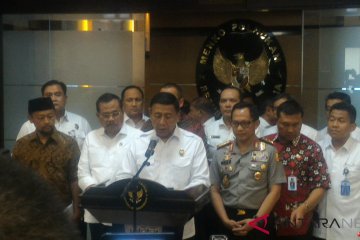 Wiranto imbau masyarakat tidak berdemonstrasi terkait pembakaran bendera