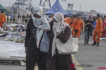 Ibu korban kecelakaan Lion masih harapkan mukjizat