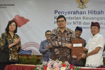 Kementerian Keuangan Hibah Laptop Dan Printer