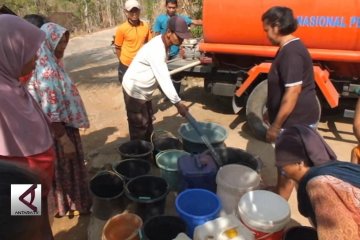 Atasi kekeringan, Bpbd Gunungkidul terus suplai air