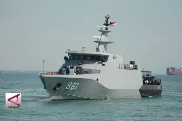 KRI Lepu gagalkan penyelundupan 20 ribu handphone