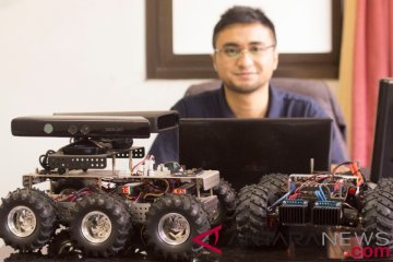 Poltek Malang kembangkan robot pengumpul informasi perjalanan