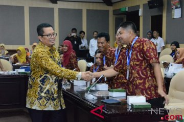 Wakil Ketua MPR RI Mahyudin terima kunjungan guru dari Kutai Timur
