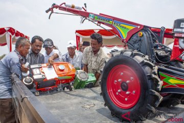 Pemberian Bantuan Alat Mesin Pertanian