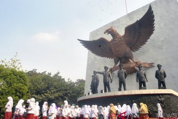 Kunjungan ke Monumen Pancasila Sakti