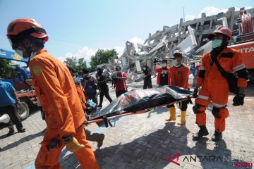 Korban jiwa akibat gempa-tsunami Palu-Donggala capai 1.411